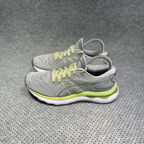 Asics Gel-Nimbus 24 Gray Green Running Shoes Size 7 Women’s - Picture 1 of 9